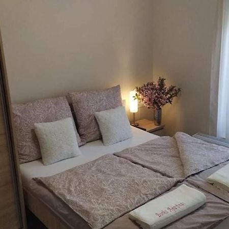 Barka Apartman Нагиканиша Екстериор снимка